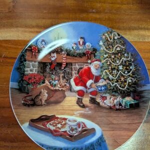 Lenox Santas Journey Special Delivery Plate